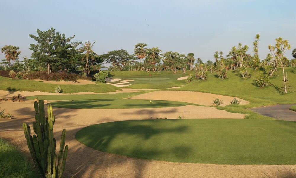Nikanti Golf Club  尼刊悌